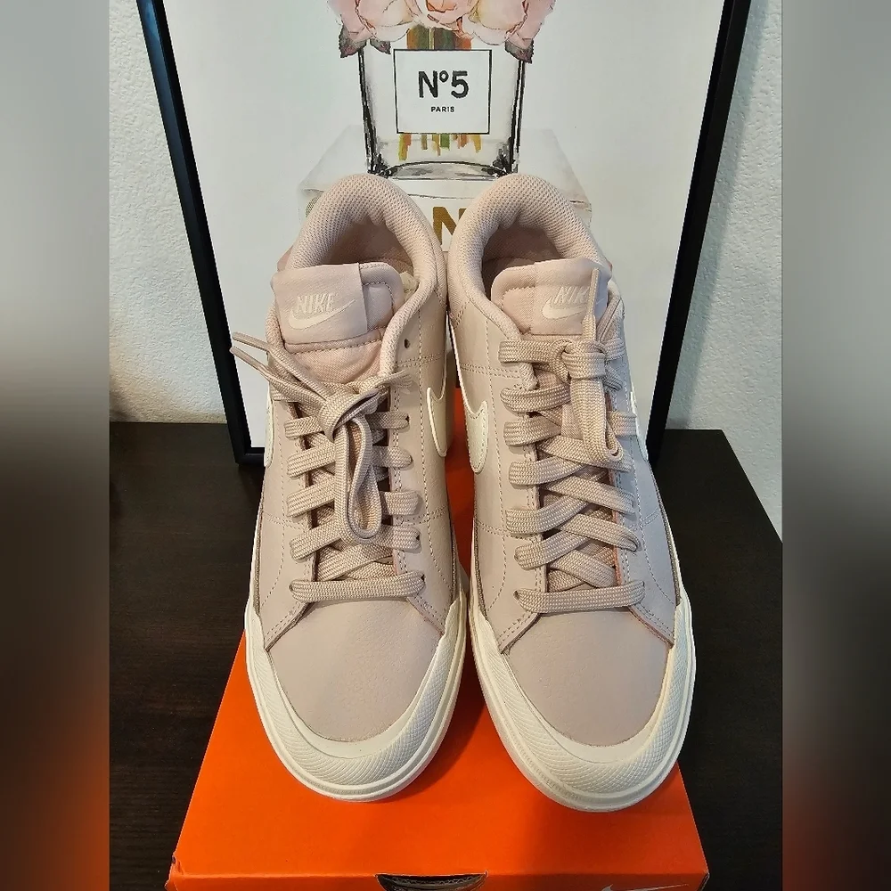 Nike Court Legacy Women Sneakers 8.5